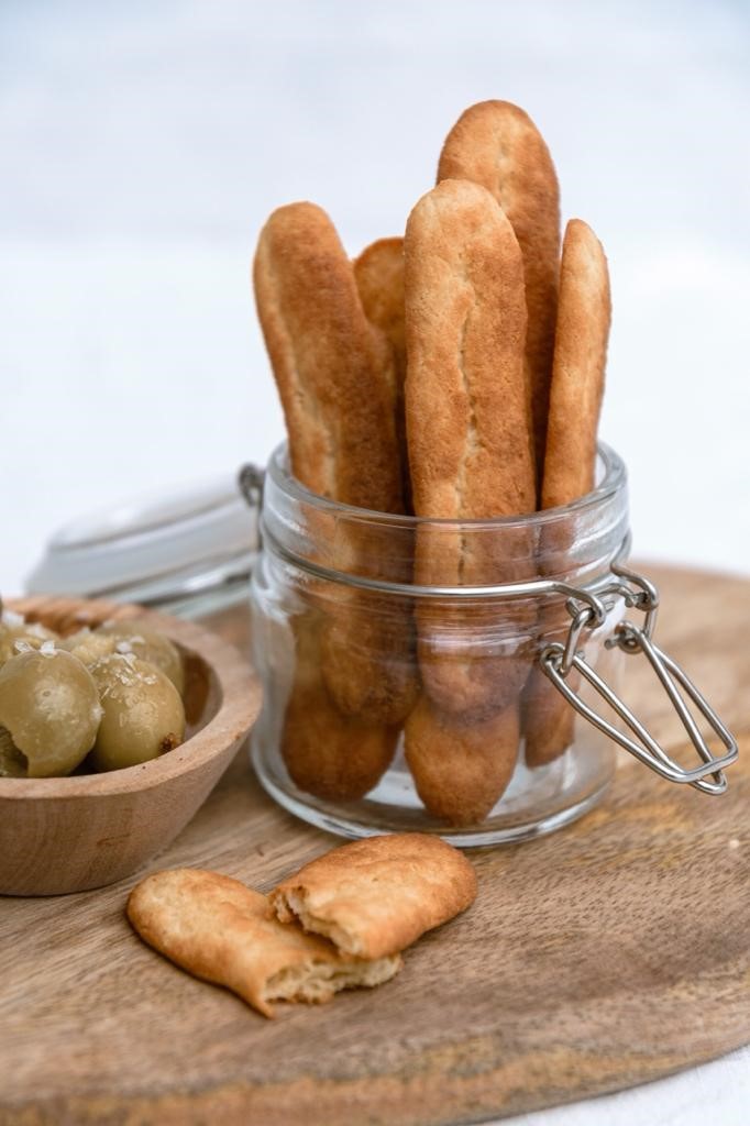 Cheese straws